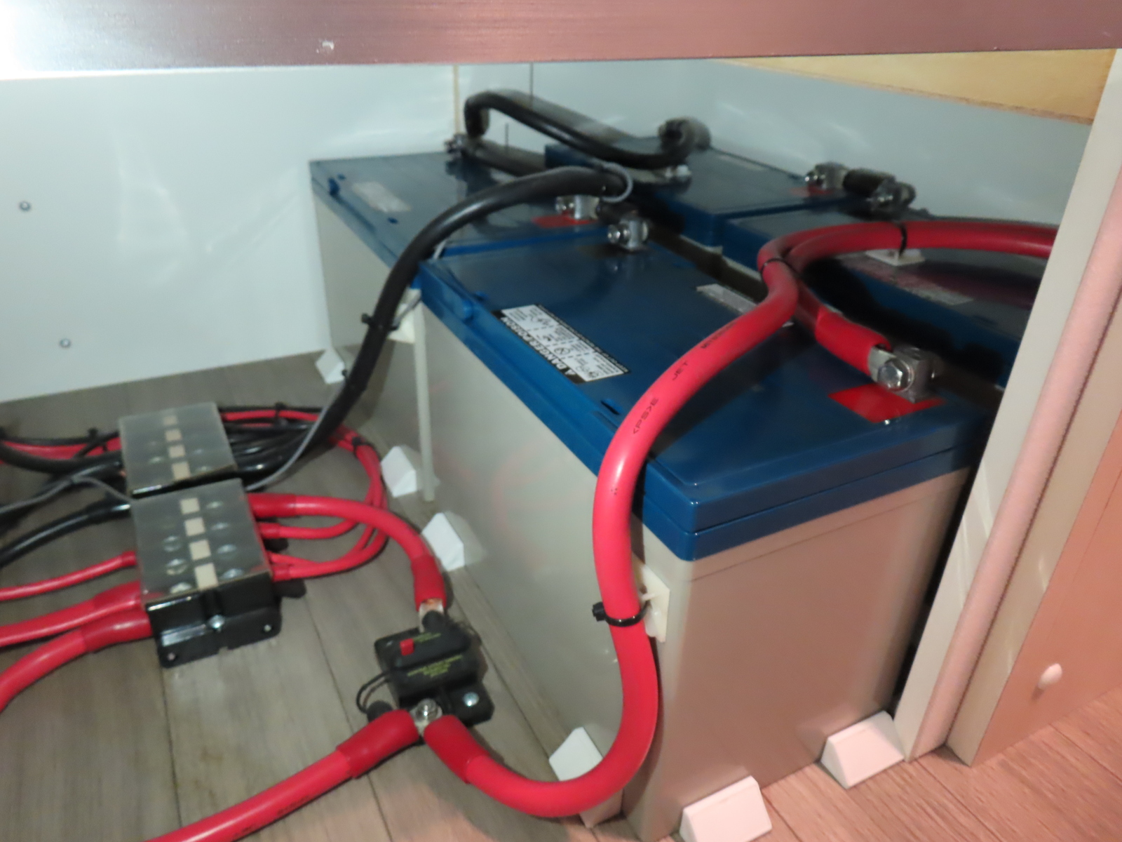 キャンピングカー キャブコン ﾋﾞｰｶﾑ NTBﾂﾊﾞｻ 家庭用ｴｱｺﾝ FF暖房 4WD