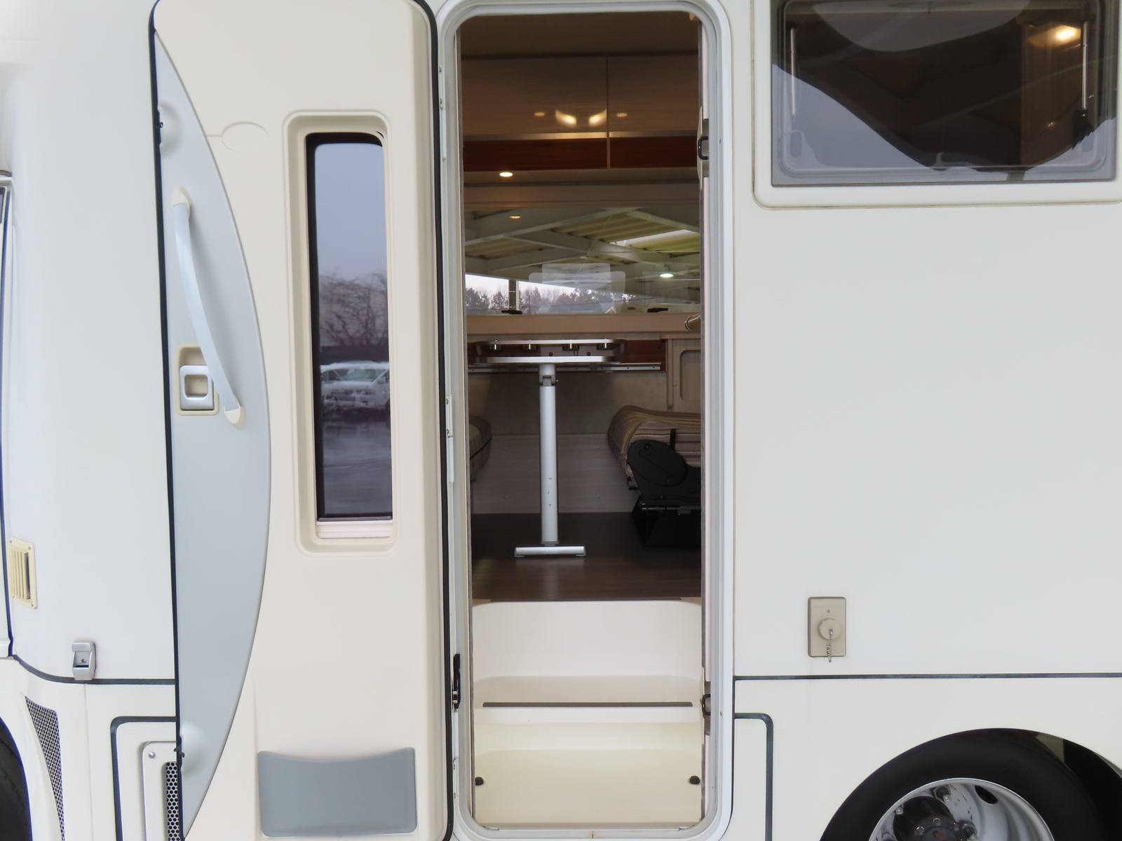 キャンピングカー キャブコン ﾋﾞｰｶﾑ NTBﾂﾊﾞｻ 家庭用ｴｱｺﾝ FF暖房 4WD