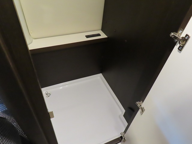 キャンピングカー バンコン ﾊｲｴｰｽ ﾄｲﾌｧｸﾄﾘｰ GT 家庭用ｴｱｺﾝ 4WD