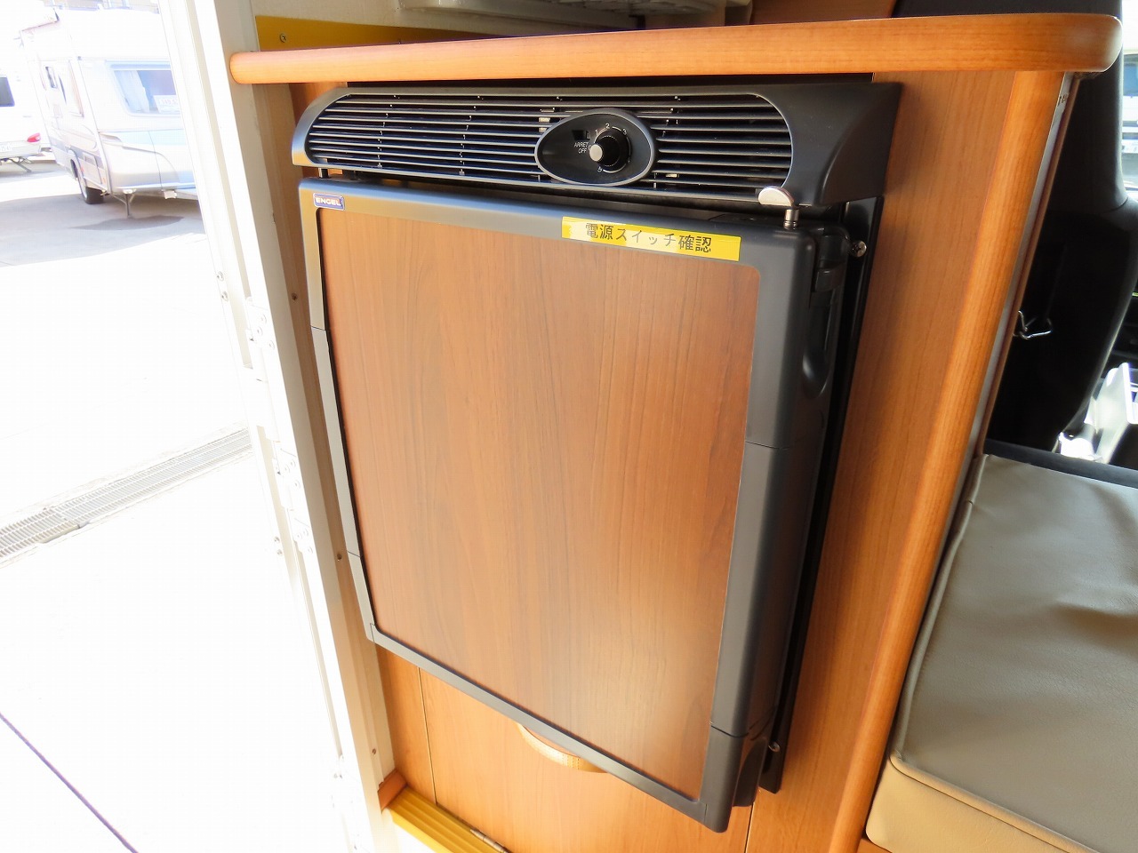 キャンピングカー キャブコン ﾎﾞﾝｺﾞ ﾏｯｸﾚｰﾃﾞｲﾌﾞﾚｲｸ FF暖房 窓ｴｱｺﾝ