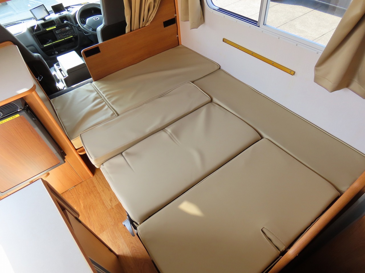 キャンピングカー キャブコン ﾎﾞﾝｺﾞ ﾏｯｸﾚｰﾃﾞｲﾌﾞﾚｲｸ FF暖房 窓ｴｱｺﾝ