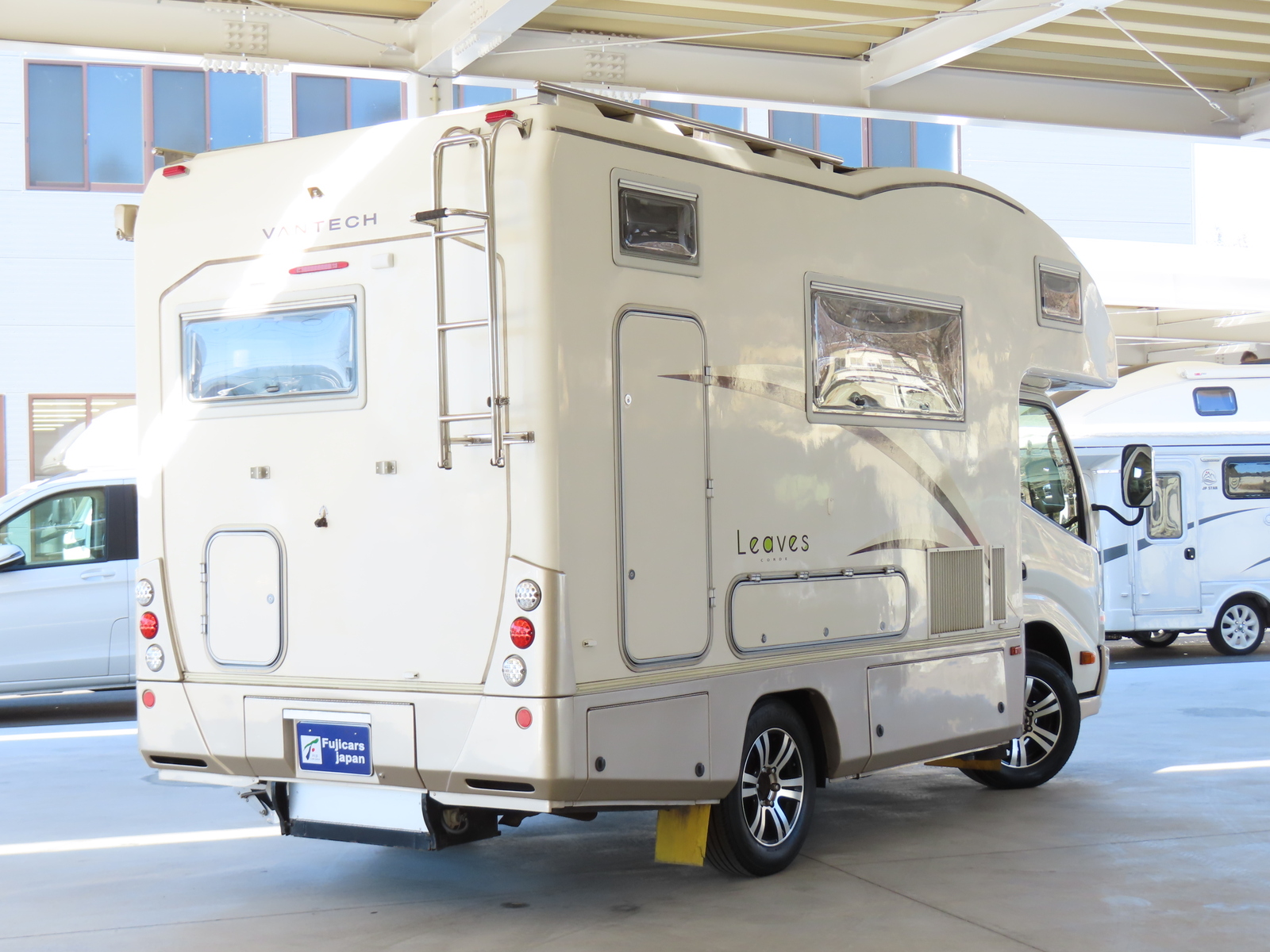 キャンピングカー キャブコン ｶﾑﾛｰﾄﾞ ﾊﾞﾝﾃｯｸ ｺﾙﾄﾞﾘｰﾌﾞｽ 4WD