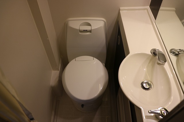 キャンピングカー キャブコン ｶﾑﾛｰﾄﾞ ｱﾈｯｸｽ ﾘﾊﾞﾃｨ52DB 4WD