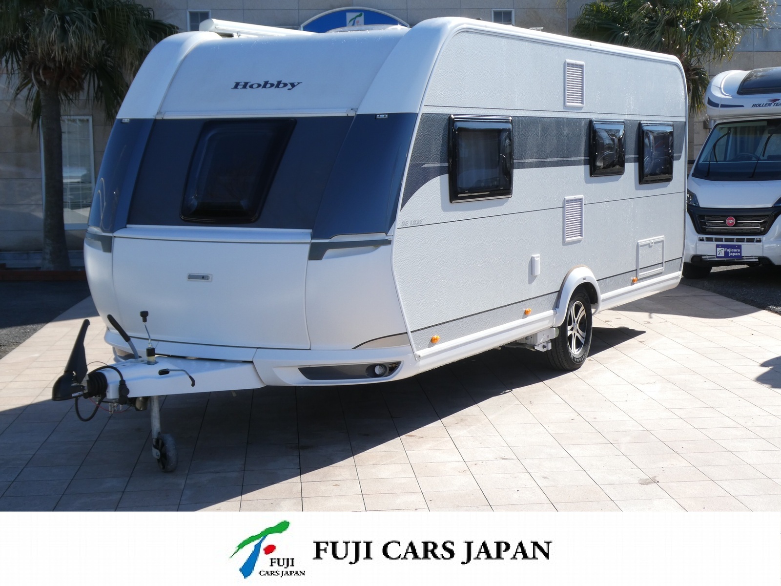 キャンピングカー トレーラー ホビー　515UHKデラックス　家庭用エアコン　温水ボイラー