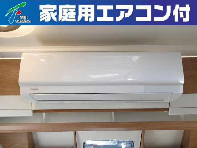 キャンピングカー トレーラー ﾎﾋﾞｰ　515UHKﾃﾞﾗｯｸｽ　家庭用ｴｱｺﾝ　温水ﾎﾞｲﾗｰ