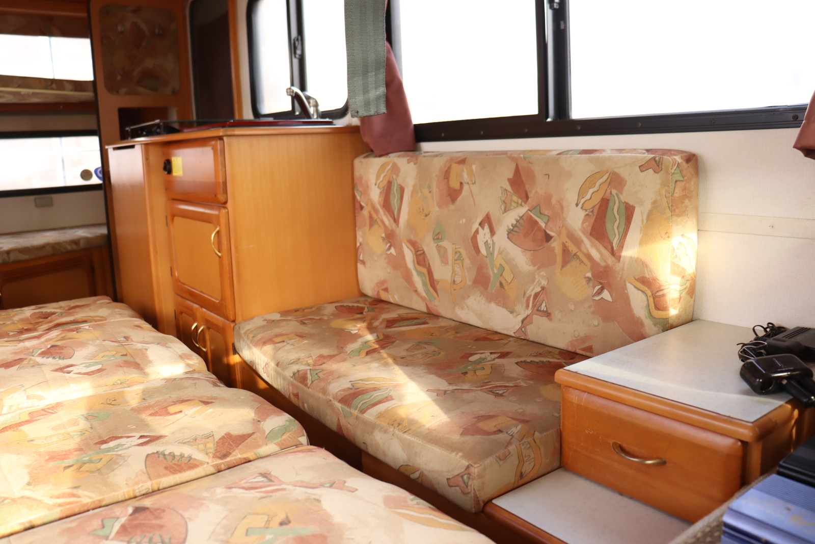 キャンピングカー キャブコン ｶﾑﾛｰﾄﾞ ｸﾞﾛｰﾊﾞﾙ ｴｸｽﾃｰｼﾞ FFﾋｰﾀｰ