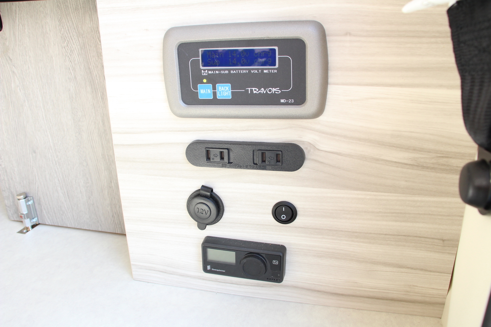 キャンピングカー バンコン ﾊｲｴｰｽ ﾃｨﾋﾟｰ ﾄﾗﾎﾞｲT200SL-R 4WD