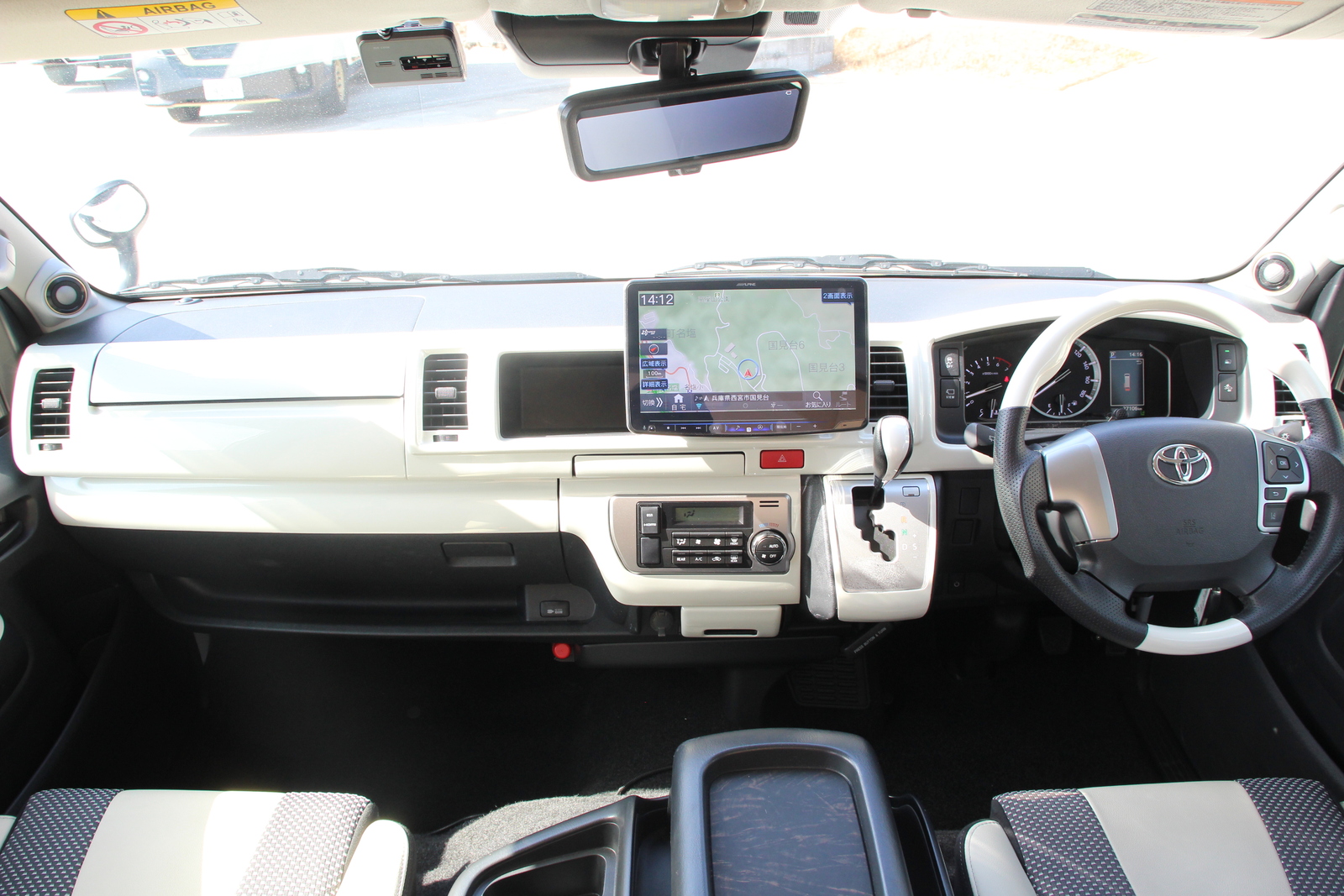 キャンピングカー バンコン ﾊｲｴｰｽ ﾃｨﾋﾟｰ ﾄﾗﾎﾞｲT200SL-R 4WD