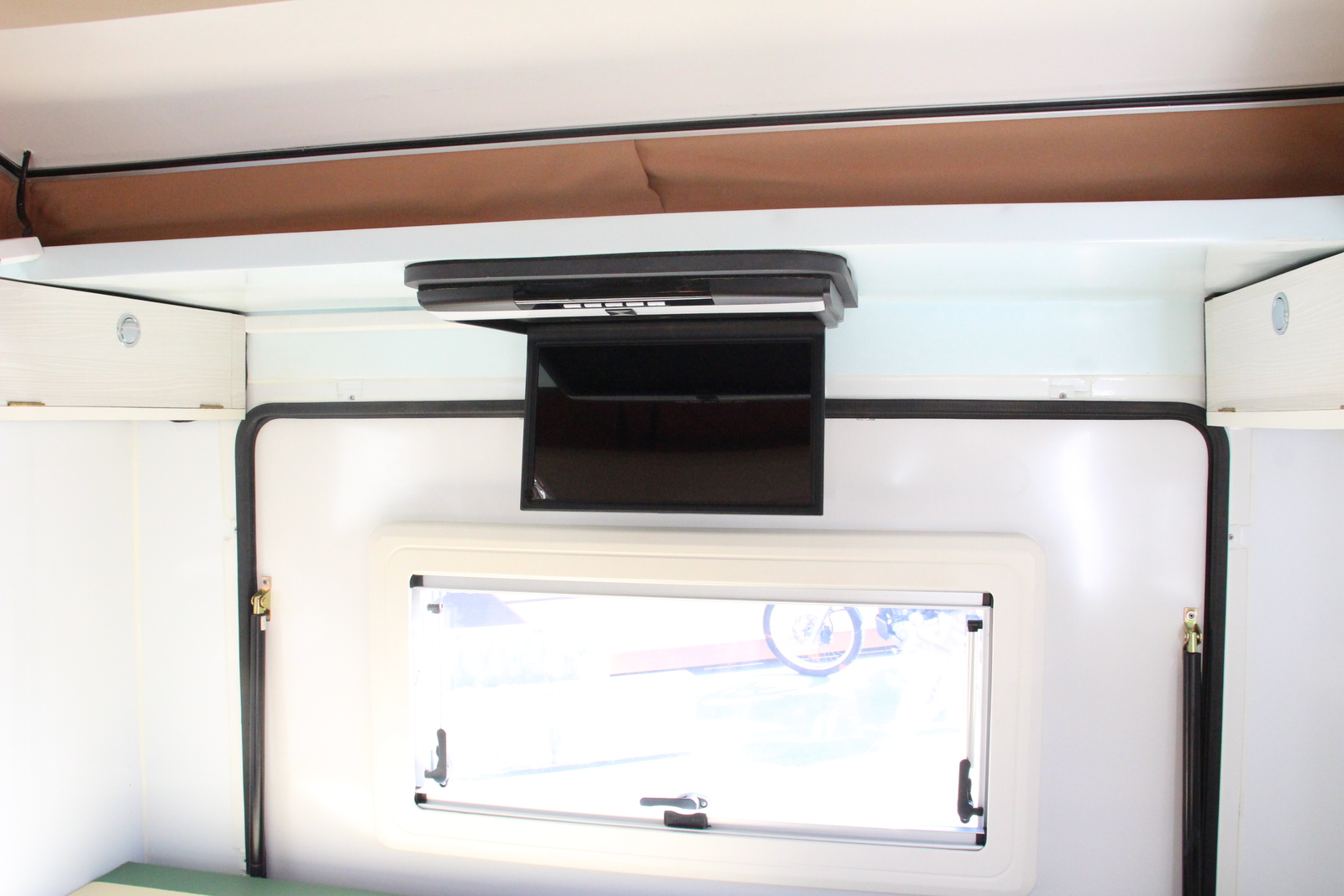 キャンピングカー キャブコン ﾀｳﾝｴｰｽ ｽﾃｰｼﾞ21 ﾊﾞﾝﾋﾞｰﾉﾌﾟﾗｽ 4WD