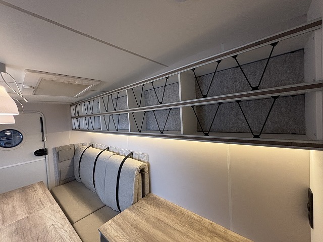 キャンピングカー トレーラー ﾎﾋﾞｰ ﾋﾞｰﾁ420 新車 未登録