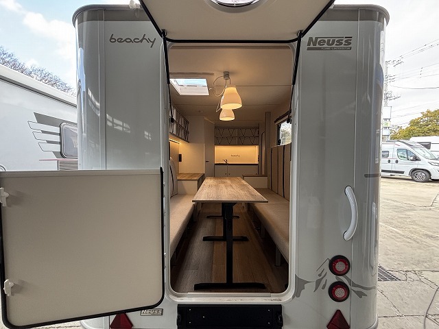 キャンピングカー トレーラー ﾎﾋﾞｰ ﾋﾞｰﾁ420 新車 未登録