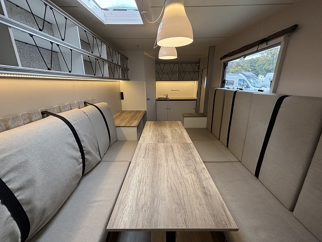 キャンピングカー トレーラー ﾎﾋﾞｰ ﾋﾞｰﾁ420 新車 未登録