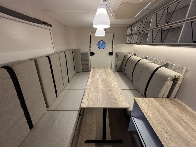 キャンピングカー トレーラー ﾎﾋﾞｰ ﾋﾞｰﾁ420 新車 未登録