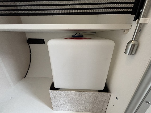 キャンピングカー トレーラー ﾎﾋﾞｰ ﾋﾞｰﾁ420 新車 未登録