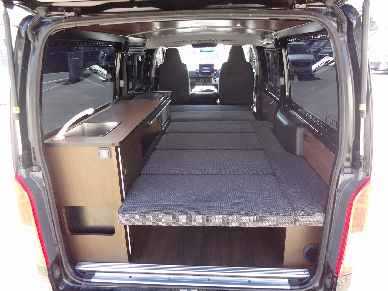 キャンピングカー バンコン ﾊｲｴｰｽ ｳｴｲﾝｽﾞ神奈川 ﾕｰﾍﾞｰｽﾜﾝ　FF暖房