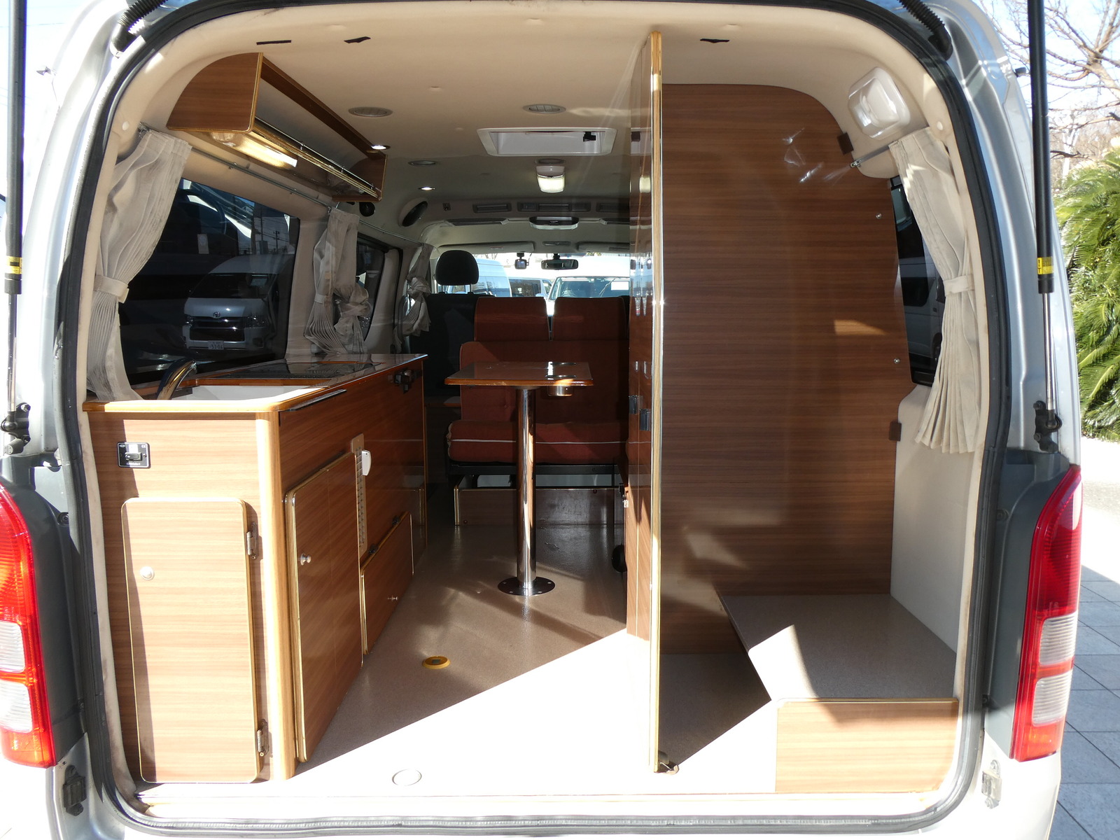 キャンピングカー バンコン LTｷｬﾝﾊﾟｰｽﾞ製　LTｳｫｰｶｰ　FFﾋｰﾀｰ　ｿｰﾗｰ