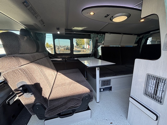 キャンピングカー バンコン ﾊｲｴｰｽ ﾘﾝｴｲ ﾊﾞｶﾝﾁｪｽMOMO