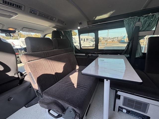 キャンピングカー バンコン ﾊｲｴｰｽ ﾘﾝｴｲ ﾊﾞｶﾝﾁｪｽMOMO