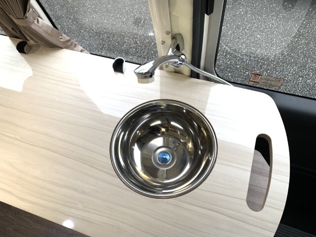 キャンピングカー バンコン ｶｽﾀﾑｾﾚｸﾄ ﾛｰﾄﾞｾﾚｸﾄSL 4WD FFﾋｰﾀｰ