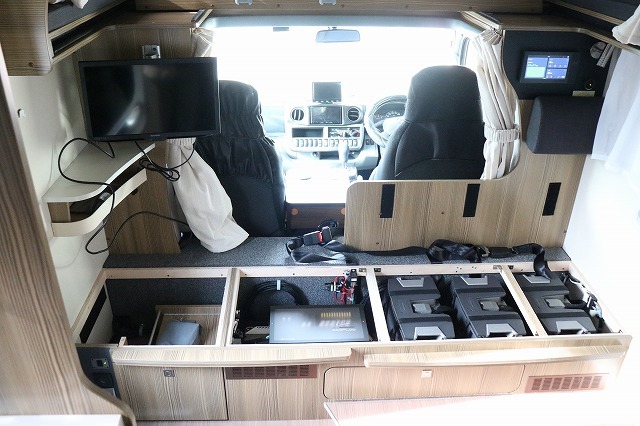 キャンピングカー キャブコン ｶﾑﾛｰﾄﾞ ﾊﾞﾝﾃｯｸ ｼﾞﾙ520ｲﾘｽ 4WD