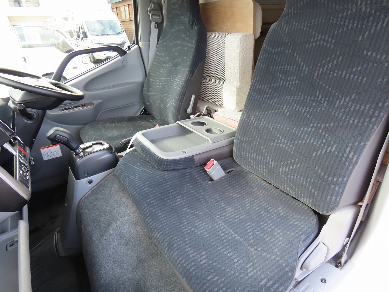 キャンピングカー キャブコン ｶﾑﾛｰﾄﾞ ﾅｯﾂRVｸﾚｱ5.3Wﾊｲﾊﾟｰｴﾎﾞ