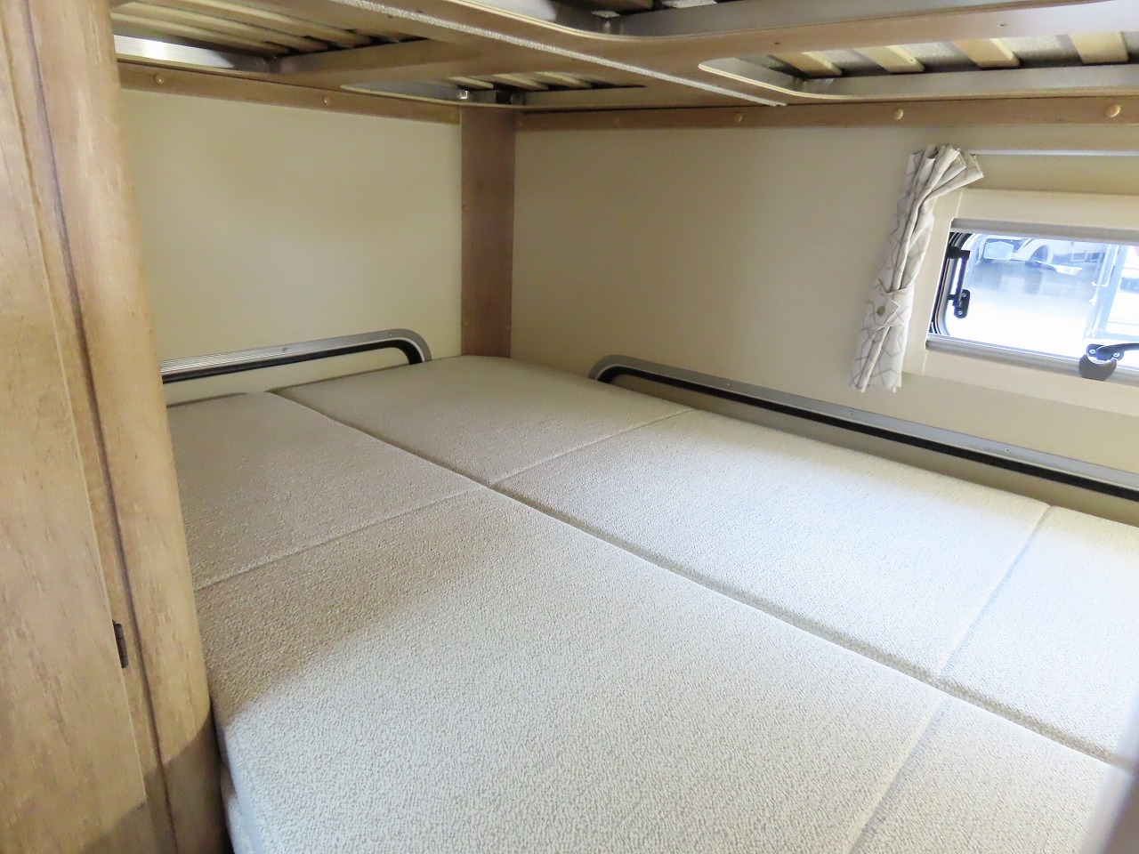 キャンピングカー キャブコン ｶﾑﾛｰﾄﾞ ﾅｯﾂRVｸﾚｱ5.3Wﾊｲﾊﾟｰｴﾎﾞ