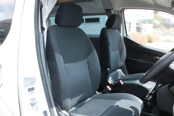 キャンピングカー バンコン NV200ﾊﾞﾈｯﾄ FOCS ﾙｿ+UP 天吊ﾓﾆﾀｰ