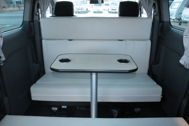 キャンピングカー バンコン NV200ﾊﾞﾈｯﾄ FOCS ﾙｿ+UP 天吊ﾓﾆﾀｰ