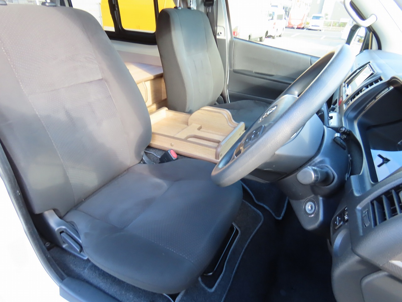 キャンピングカー バンコン ﾊｲｴｰｽ FOCS DSｺﾝﾊﾟｸﾄ