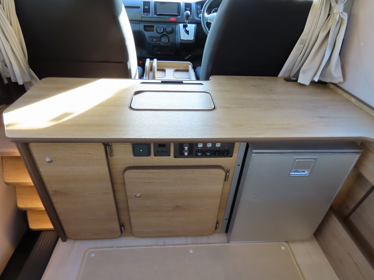 キャンピングカー バンコン ﾊｲｴｰｽ FOCS DSｺﾝﾊﾟｸﾄ