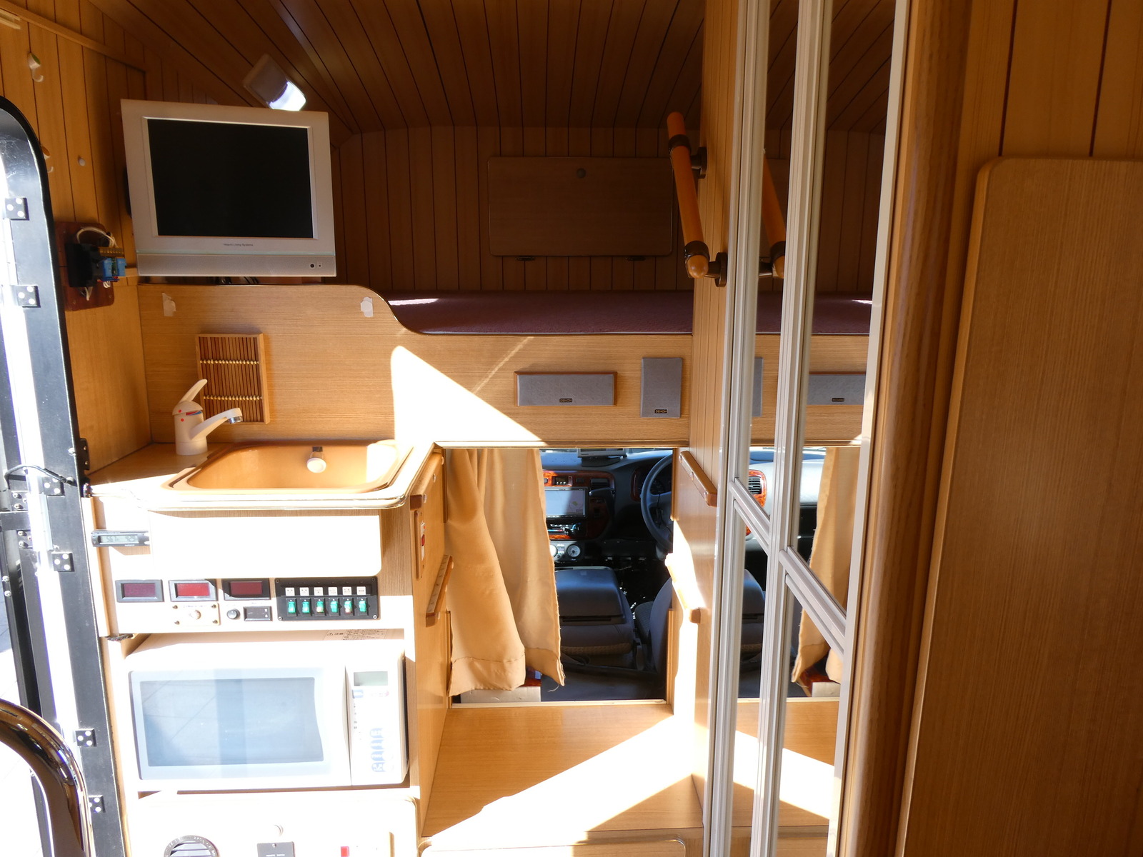 キャンピングカー キャブコン ﾘｰｴｷｽﾎﾟｰﾄ　ｱｳﾄﾄﾞｱｼﾞｭﾆｱ　家AC　ACﾎﾞｲﾗｰ