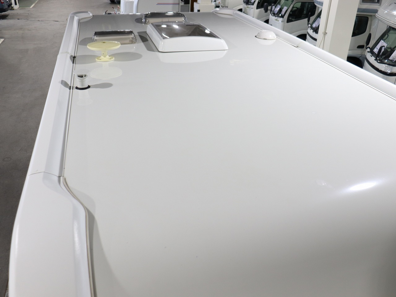 キャンピングカー トレーラー ﾎﾋﾞｰ 495ULﾌﾟﾚｽﾃｰｼﾞ　要牽引免許　家庭用AC