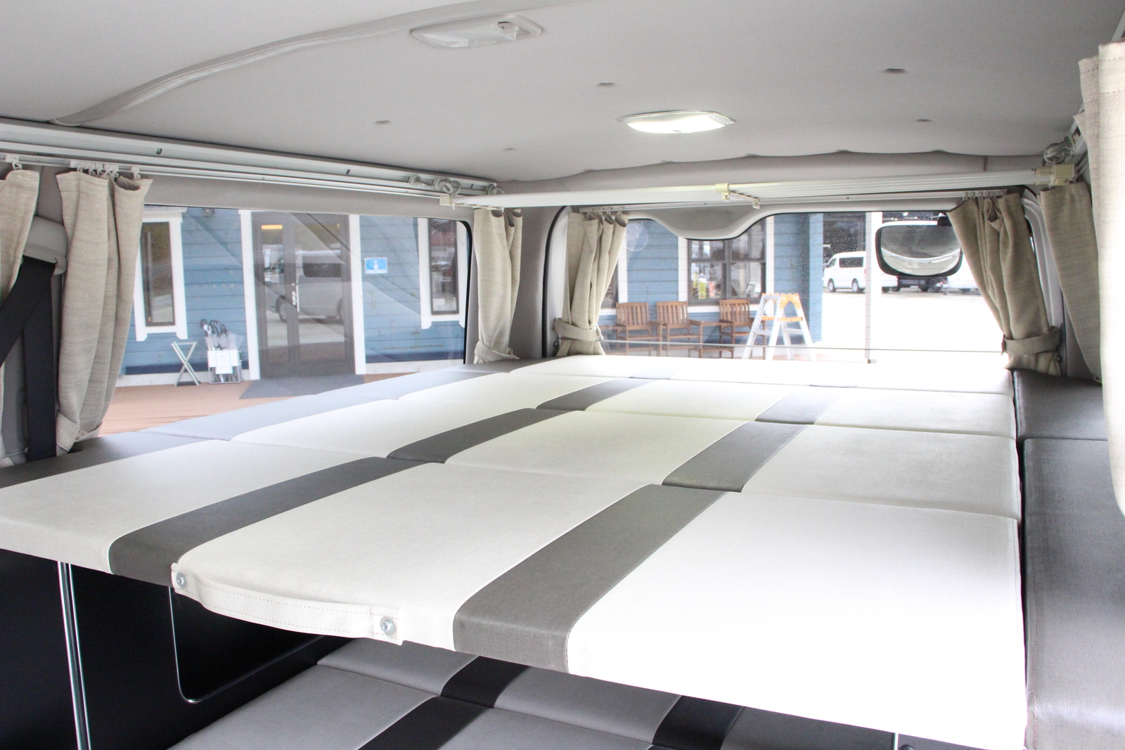 キャンピングカー バンコン ﾊｲｴｰｽ ﾊﾞﾝﾚﾎﾞVR470 Jｴﾃﾞｨｼｮﾝ