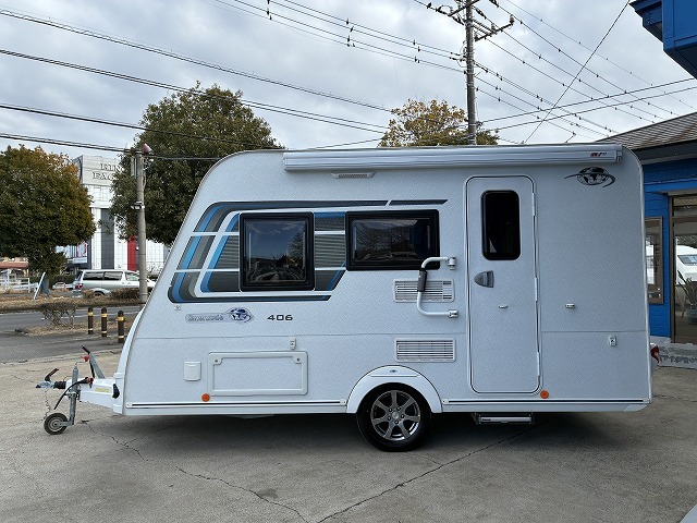 キャンピングカー トレーラー ﾄﾘｶﾞﾉ ｴﾒﾛｰﾄﾞ406