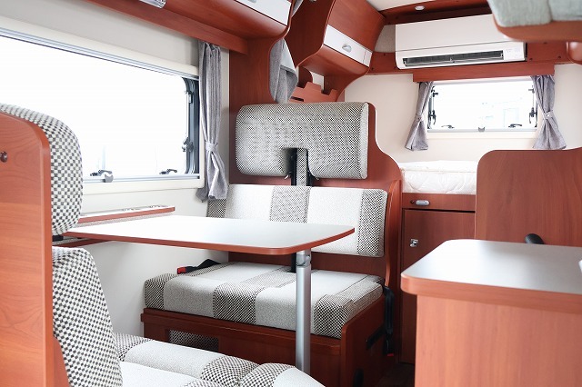 キャンピングカー キャブコン ｶﾑﾛｰﾄﾞﾌｼﾞｶｰｽﾞｼﾞｬﾊﾟﾝNovaX 4WD新車