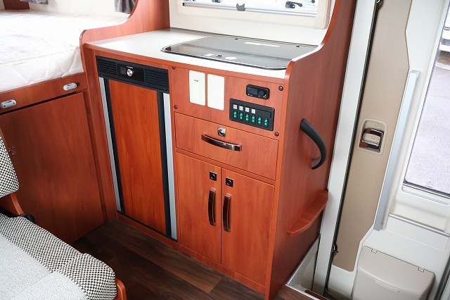 キャンピングカー キャブコン ｶﾑﾛｰﾄﾞﾌｼﾞｶｰｽﾞｼﾞｬﾊﾟﾝNovaX 4WD新車