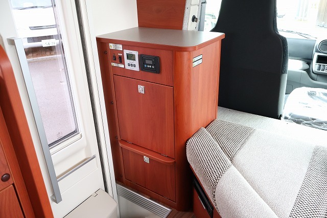 キャンピングカー キャブコン ｶﾑﾛｰﾄﾞﾌｼﾞｶｰｽﾞｼﾞｬﾊﾟﾝNovaX 4WD新車