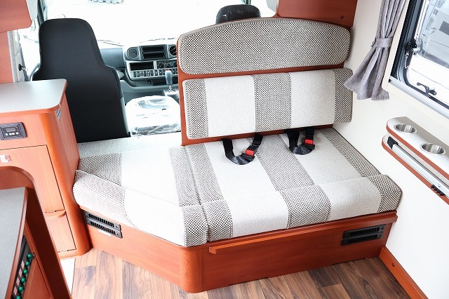 キャンピングカー キャブコン ｶﾑﾛｰﾄﾞﾌｼﾞｶｰｽﾞｼﾞｬﾊﾟﾝNovaX 4WD新車