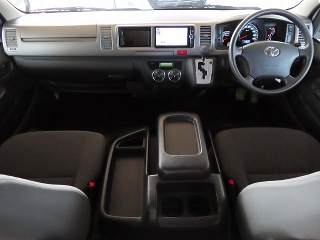 キャンピングカー バンコン ﾊｲｴｰｽ RVﾗﾝﾄﾞ ﾘﾉﾌﾟﾚﾐｱﾑ 4WD