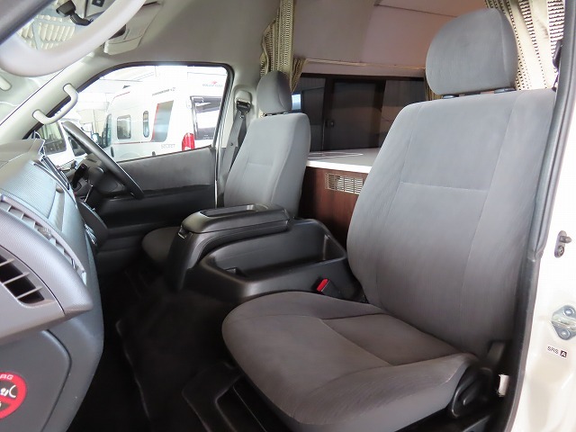 キャンピングカー バンコン ﾊｲｴｰｽ RVﾗﾝﾄﾞ ﾘﾉﾌﾟﾚﾐｱﾑ 4WD