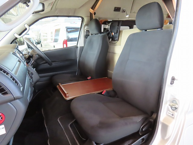 キャンピングカー バンコン ﾊｲｴｰｽ ﾘﾝｴｲ ﾊﾞｶﾝﾁｪｽMOMO