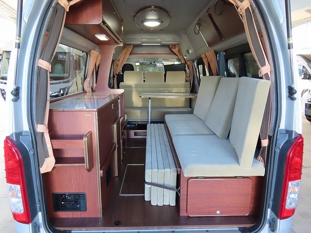 キャンピングカー バンコン ﾊｲｴｰｽ ﾘﾝｴｲ ﾊﾞｶﾝﾁｪｽMOMO