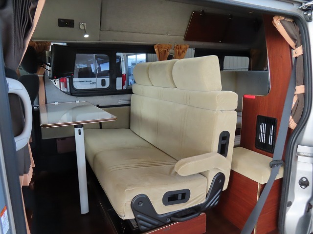 キャンピングカー バンコン ﾊｲｴｰｽ ﾘﾝｴｲ ﾊﾞｶﾝﾁｪｽMOMO