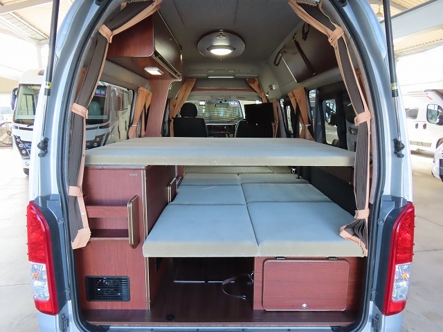 キャンピングカー バンコン ﾊｲｴｰｽ ﾘﾝｴｲ ﾊﾞｶﾝﾁｪｽMOMO