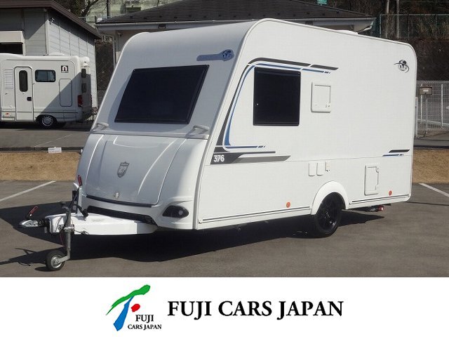 キャンピングカー トレーラー トリガノ エメロード376VIP　けん引免許不要
