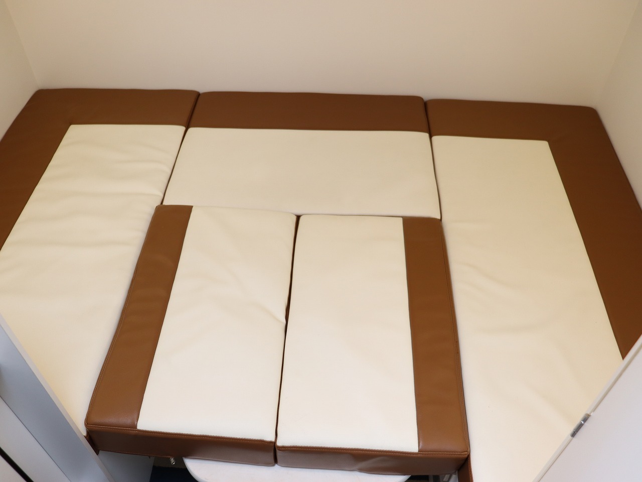 キャンピングカー トレーラー CKKS X6 牽引免許不要