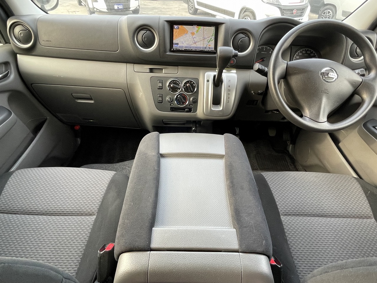 キャンピングカー バンコン NV350ｷｬﾗﾊﾞﾝ ﾋﾞｰｸﾙ ｸﾞﾗﾝﾍﾞﾙ 4WD