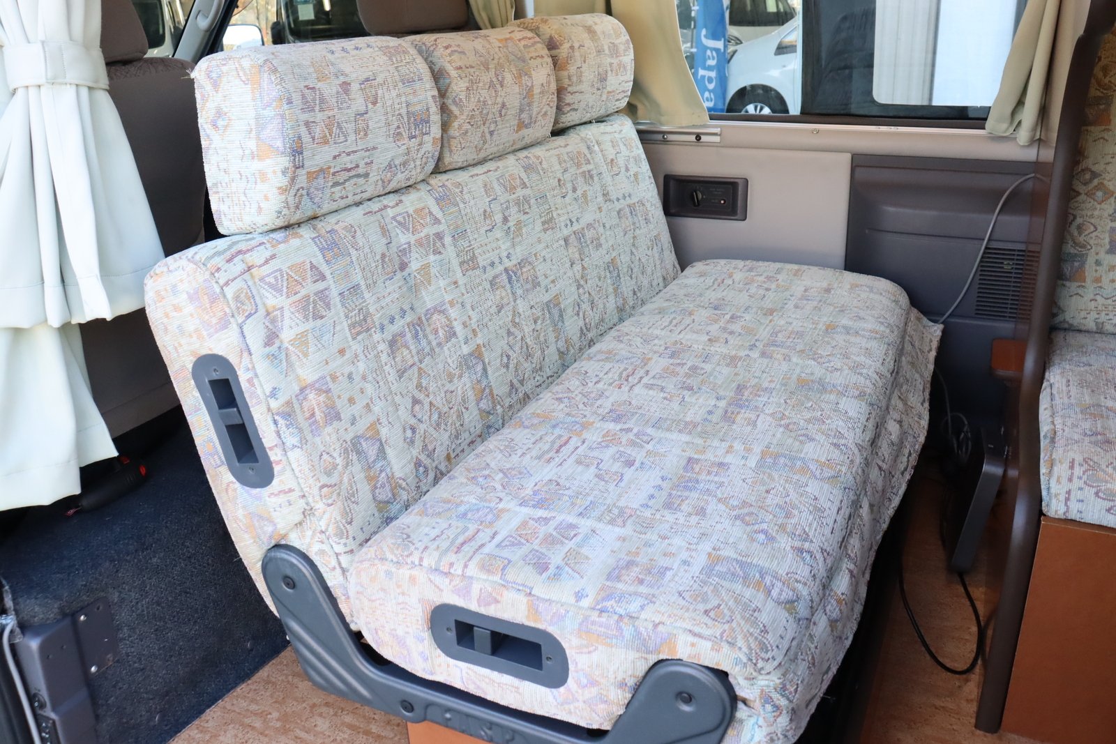 キャンピングカー バンコン ｷｬﾗﾊﾞﾝ 東和ﾓｰﾀｰｽ ﾌｪﾈｯｸ　ﾂｲﾝｻﾌﾞ