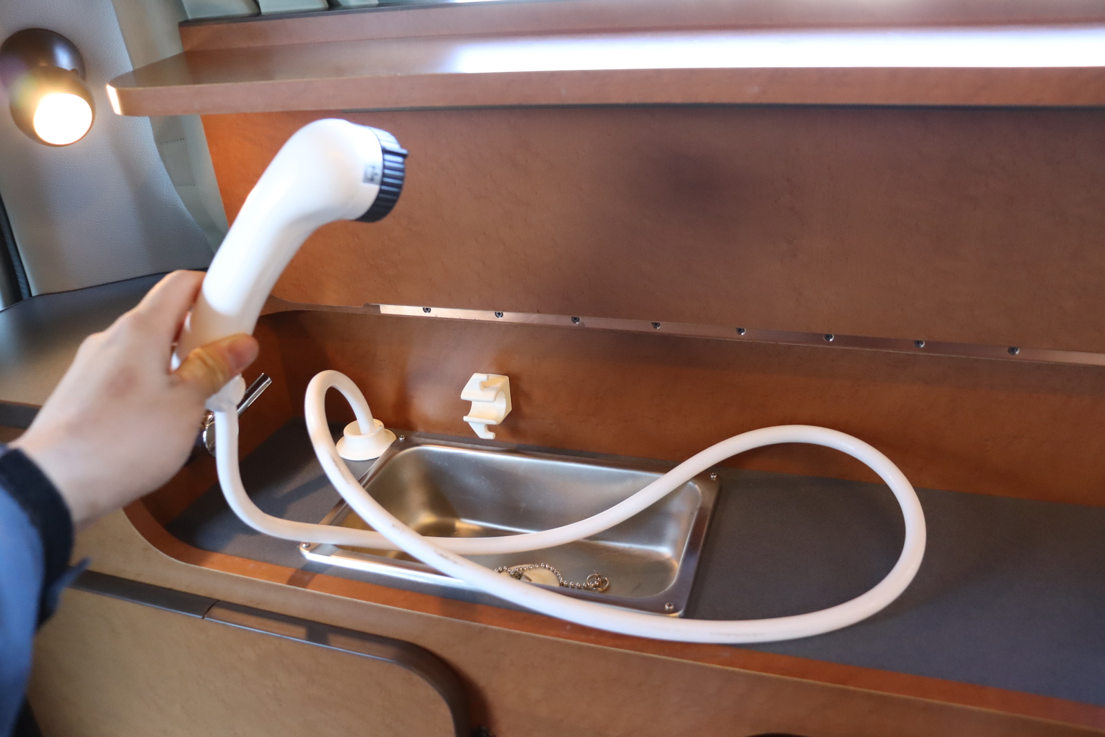 キャンピングカー バンコン ｷｬﾗﾊﾞﾝ 東和ﾓｰﾀｰｽ ﾌｪﾈｯｸ　ﾂｲﾝｻﾌﾞ