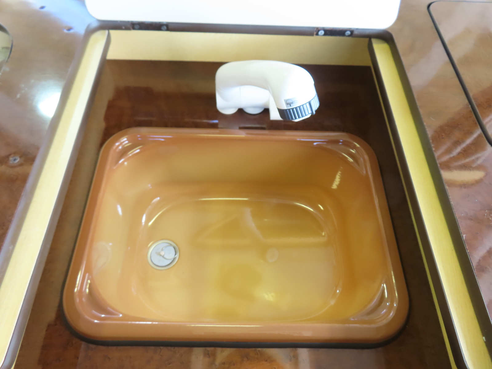 キャンピングカー バンコン ﾊｲｴｰｽ RVﾋﾞｯｸﾌｯﾄ ｵﾘｼﾞﾅﾙ　FFﾋｰﾀｰ